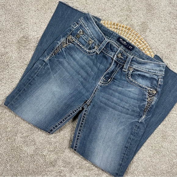 Miss Me Chloe Slim Boot Cut Jeans Mid Rise Border Stitch Flap Pockets Blue 27 - Picture 2 of 16